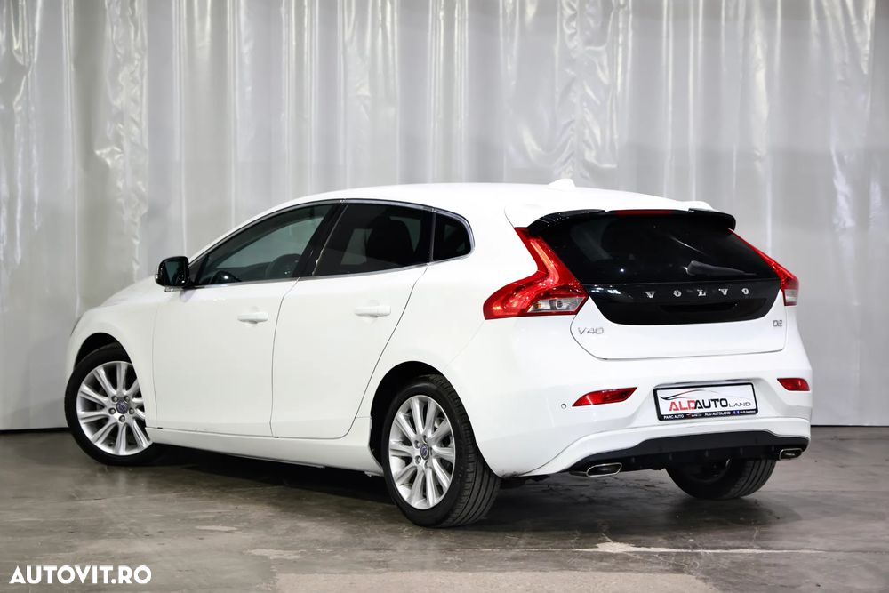 Volvo V40 D2 94g Summum - 5