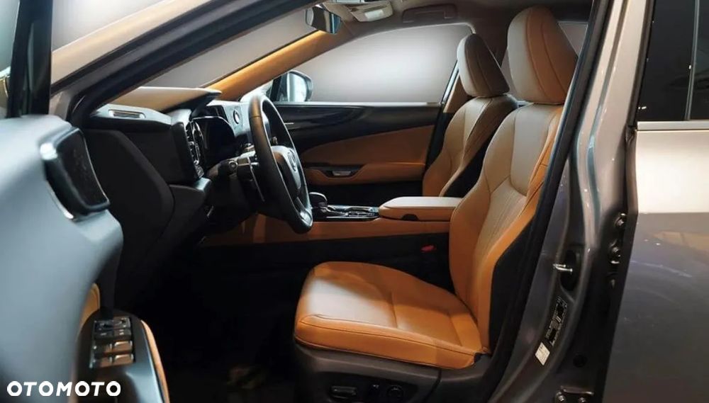 Lexus NX 350h Omotenashi AWD - 14