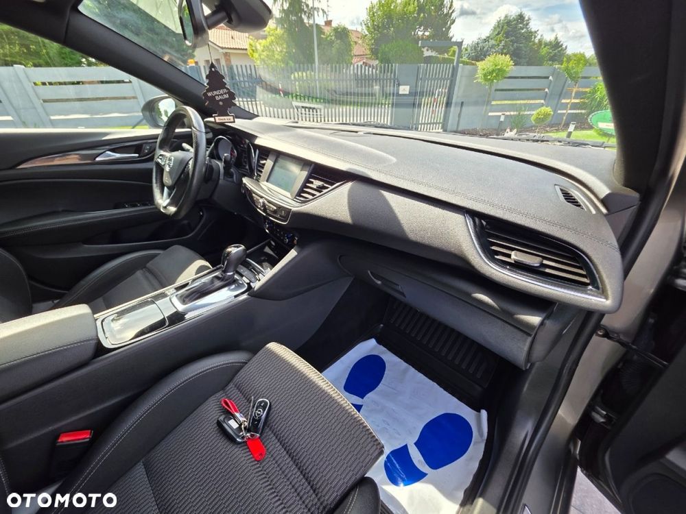 Opel Insignia - 23