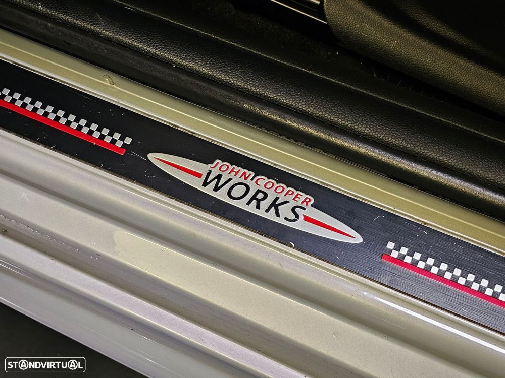 MINI 3 Portas John Cooper Works Aut. - 29