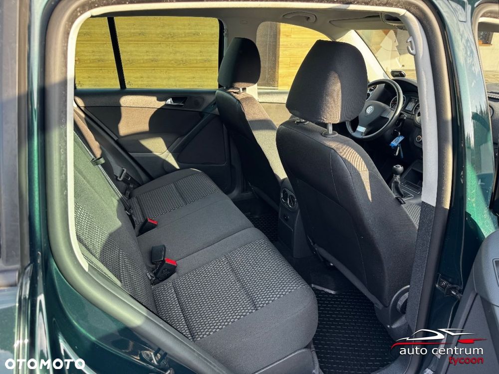 Volkswagen Tiguan - 23