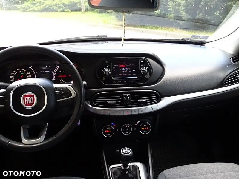 Fiat Tipo 1.4 T-Jet 16v Lounge EU6d - 14
