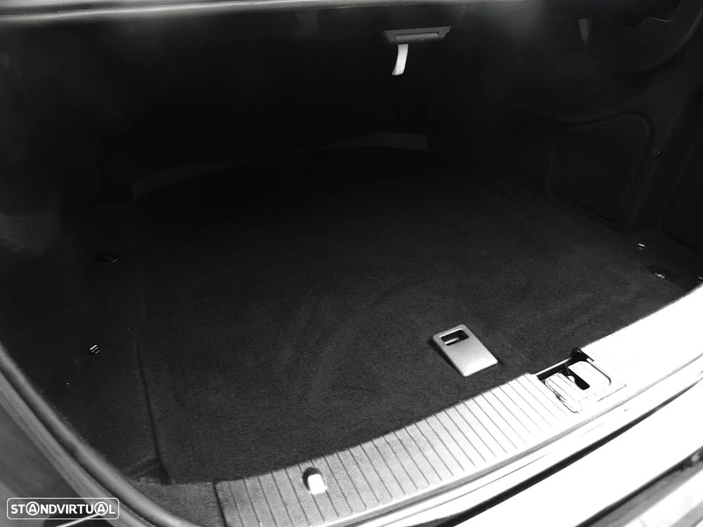 Mercedes-Benz E 250 CDI 7G-TRONIC Avantgarde - 55