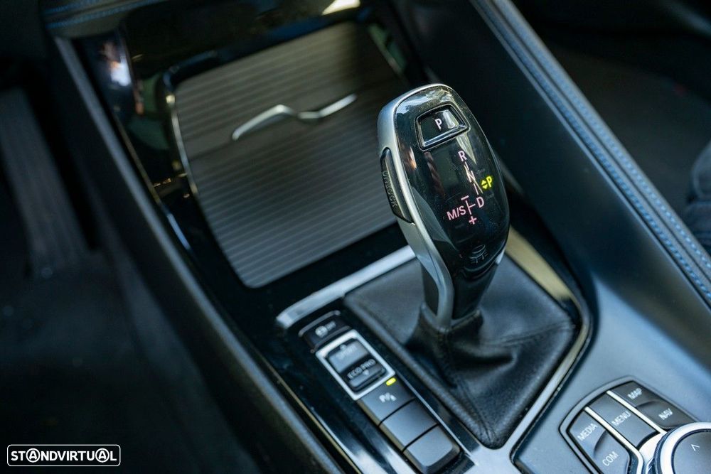 BMW X2 18 d xDrive Auto Pack M - 35