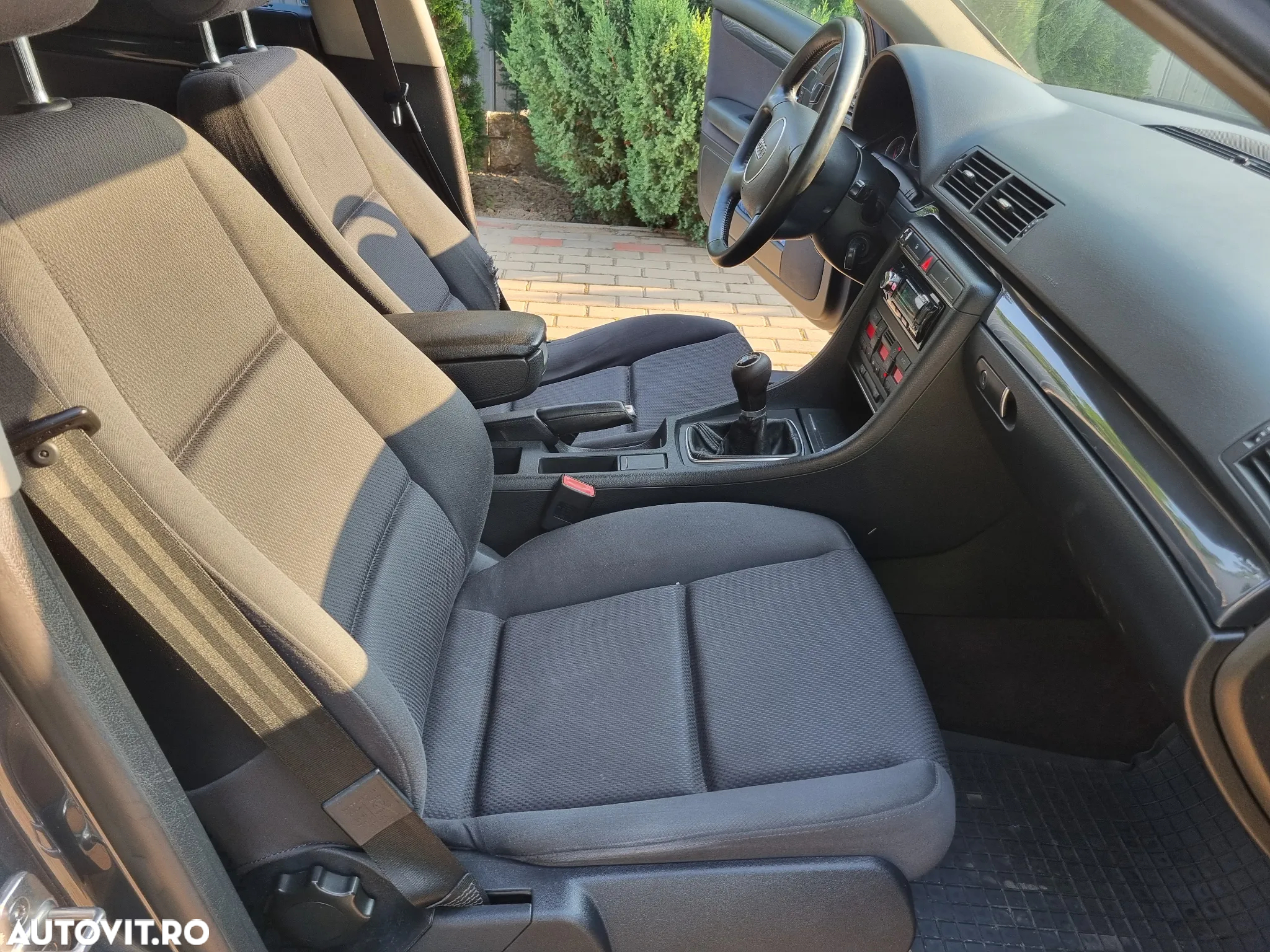 Audi A4 1.9 TDI Avant - 9