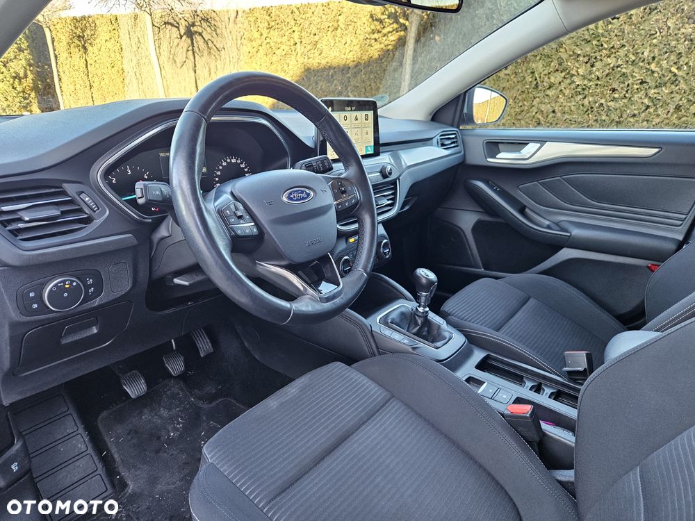 Ford Focus 2.0 EcoBlue Start-Stopp-System TITANIUM - 18
