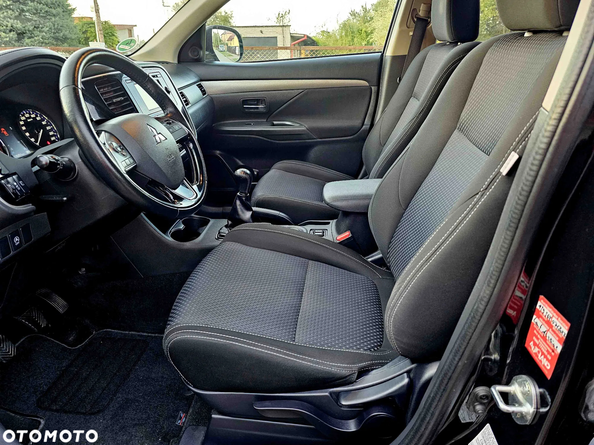 Mitsubishi Outlander 2.0 2WD Diamant - 13