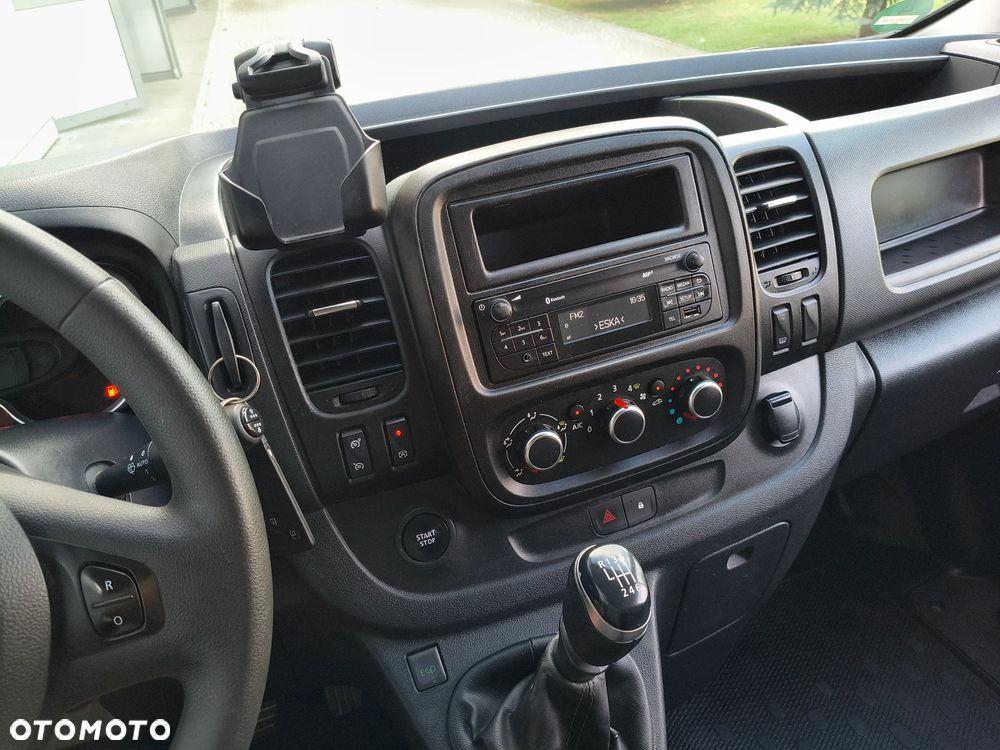 Renault TRAFIC PO LIFTINGU 2.0 DCI (120KM) 6-BIEGÓW (L2H1) LONG KLIMA STAN IDEALNY BEZWYPADKOWY NIE MA RDZY SERWIS KM DO KOŃCA ! ! ! - 14