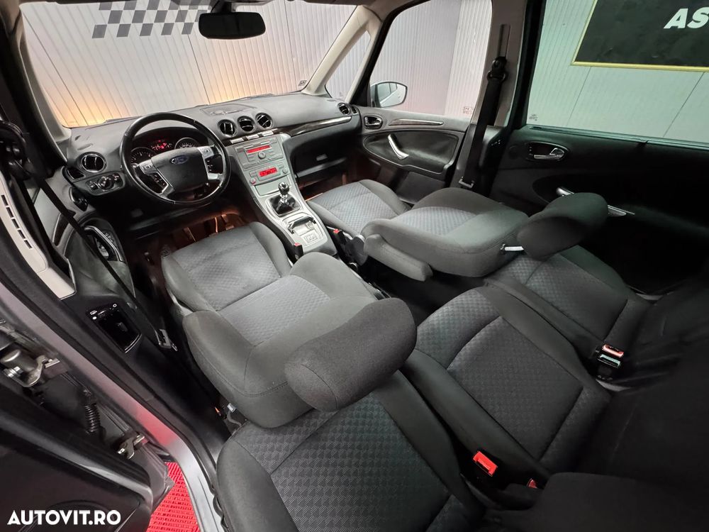 Ford Galaxy 2.0 TDCi Ghia - 6