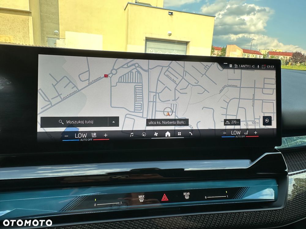BMW Seria 5 520d xDrive mHEV - 36