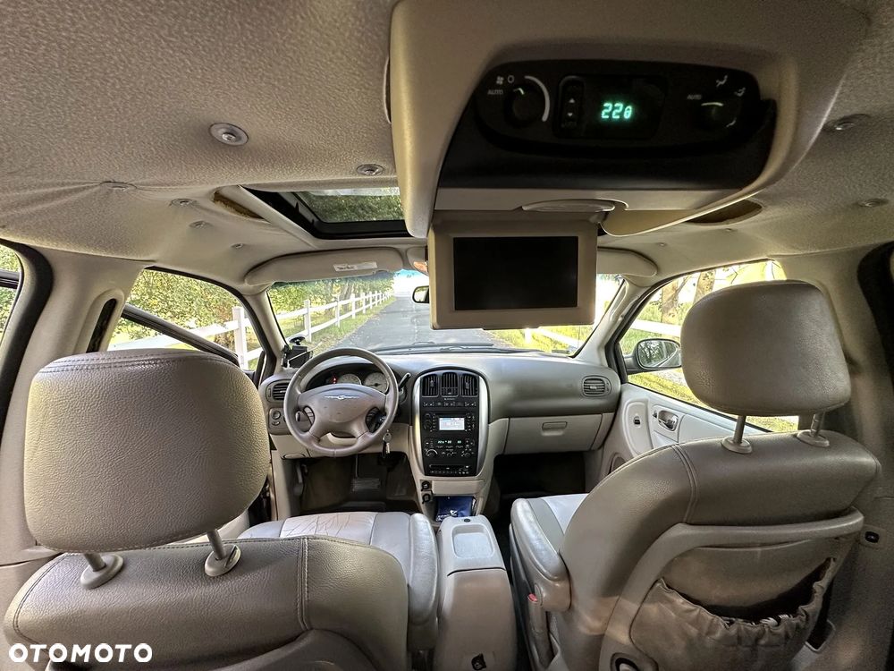 Chrysler Town & Country 3.8 - 15