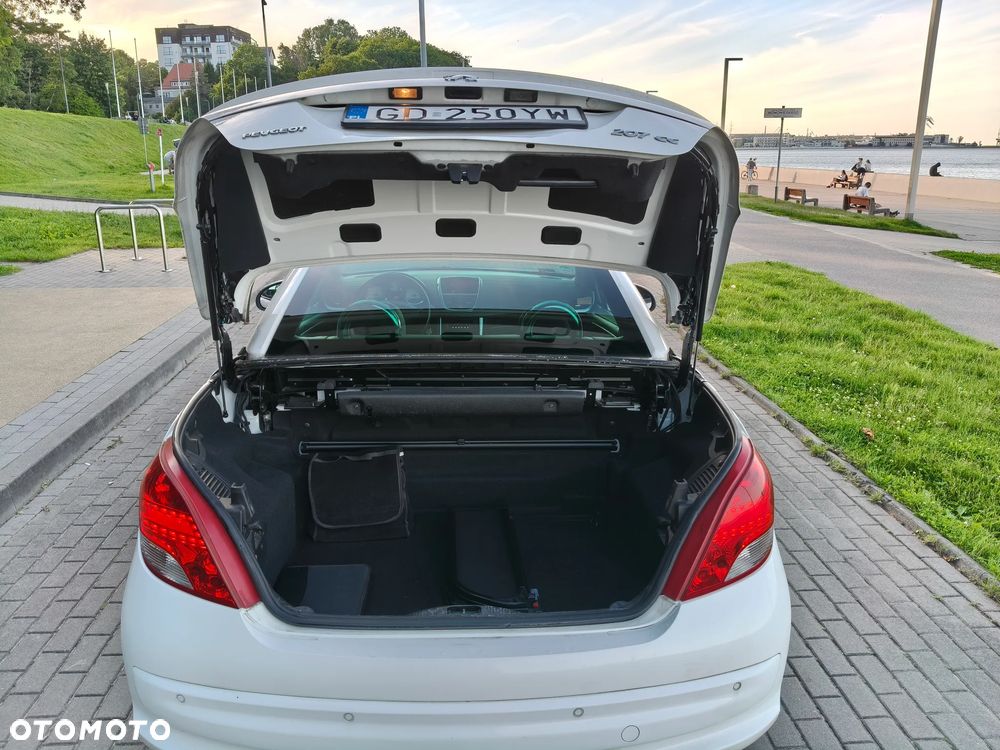 Peugeot 207 CC 155 THP Black&White Edition - 26