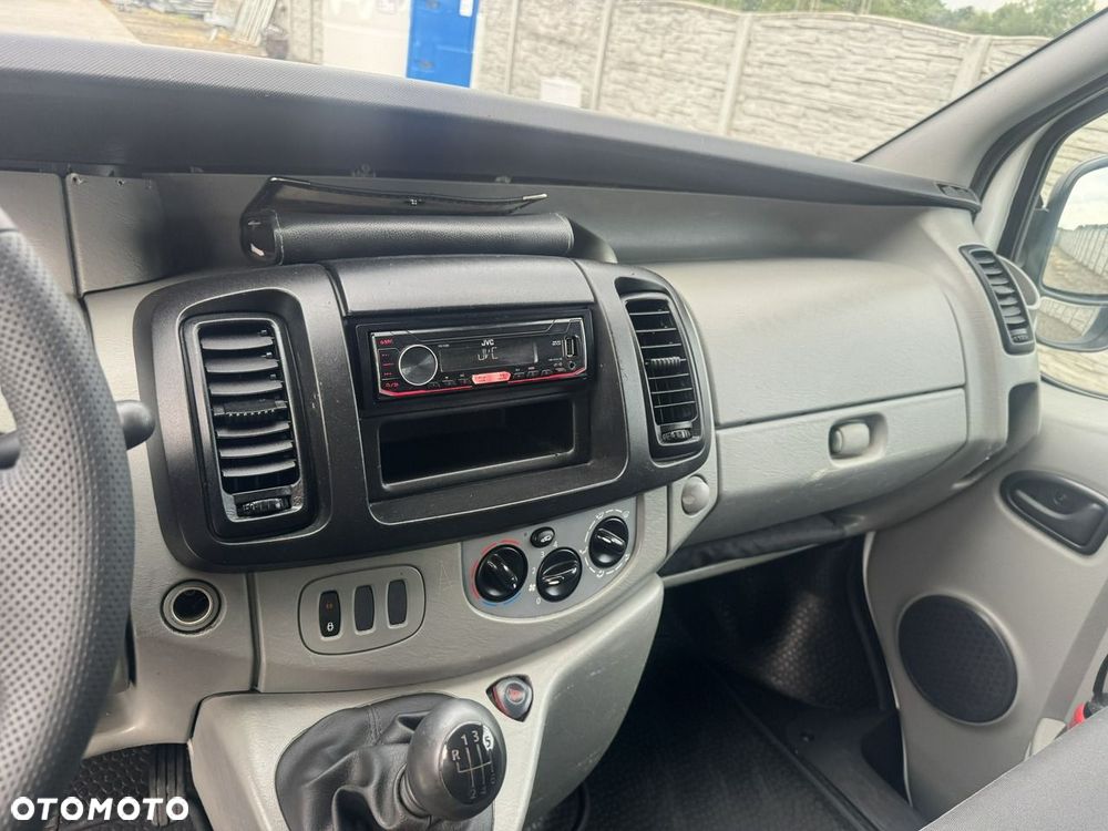 Opel Vivaro - 6