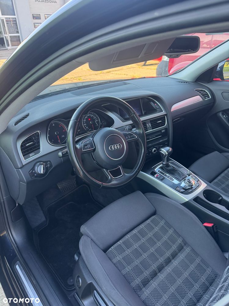Audi A4 Avant 2.0 TDI DPF quattro S tronic Attraction - 11