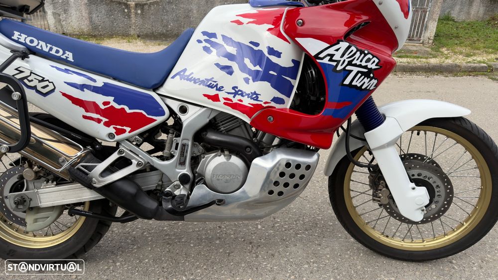 Honda Africa Twin RD07 - 19