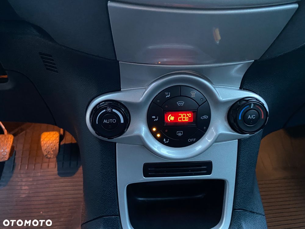 Ford Fiesta 1.25 Titanium - 13