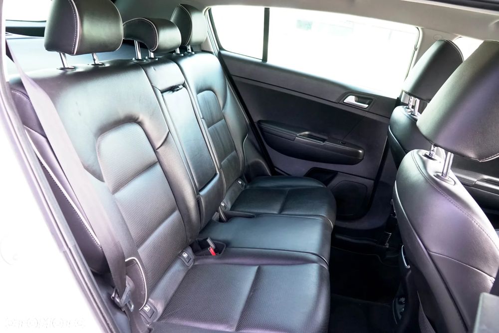 Kia Sportage 1.7 CRDI 2WD Spirit - 22