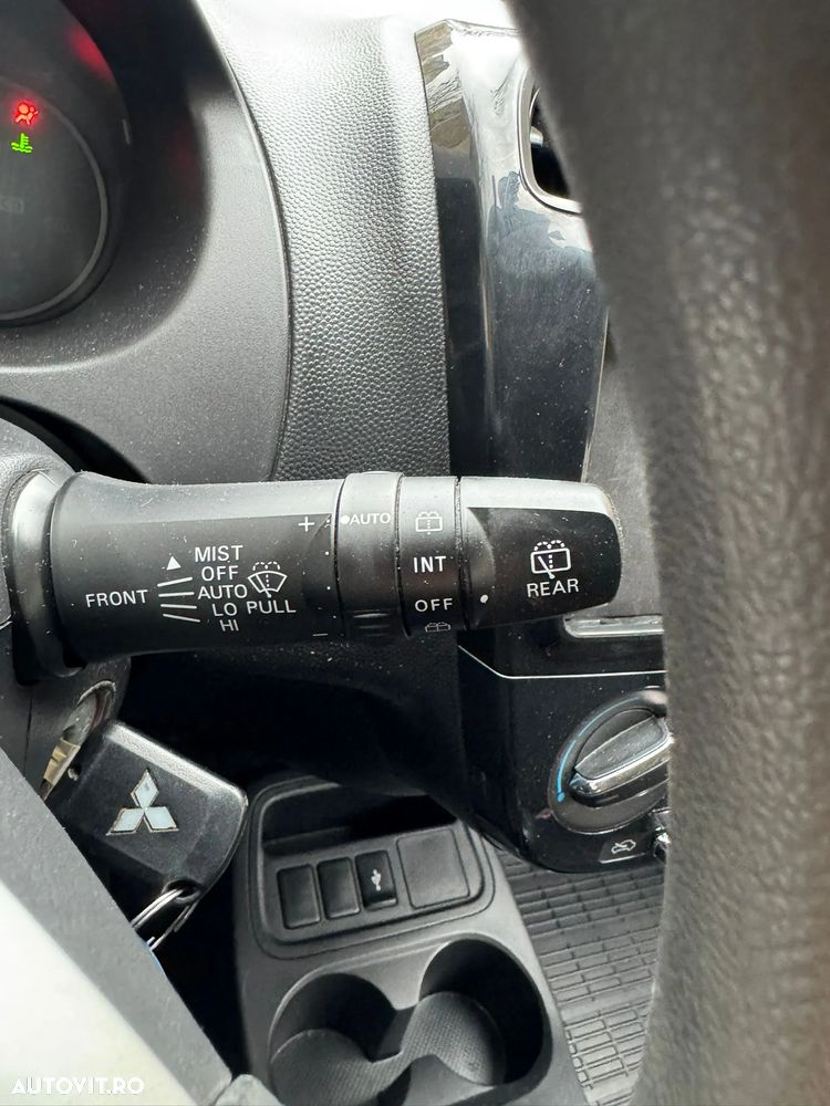 Mitsubishi Space Star 1.2 2WD MT Inform - 16