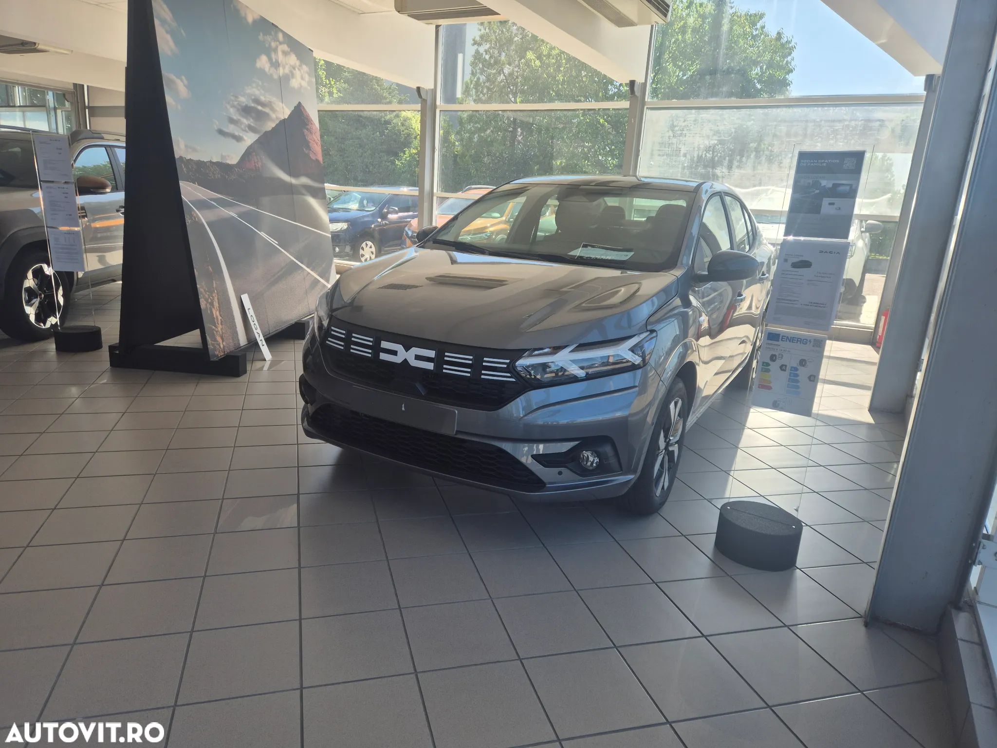 Dacia Logan ECO-G 100 MT5 Essential - 1