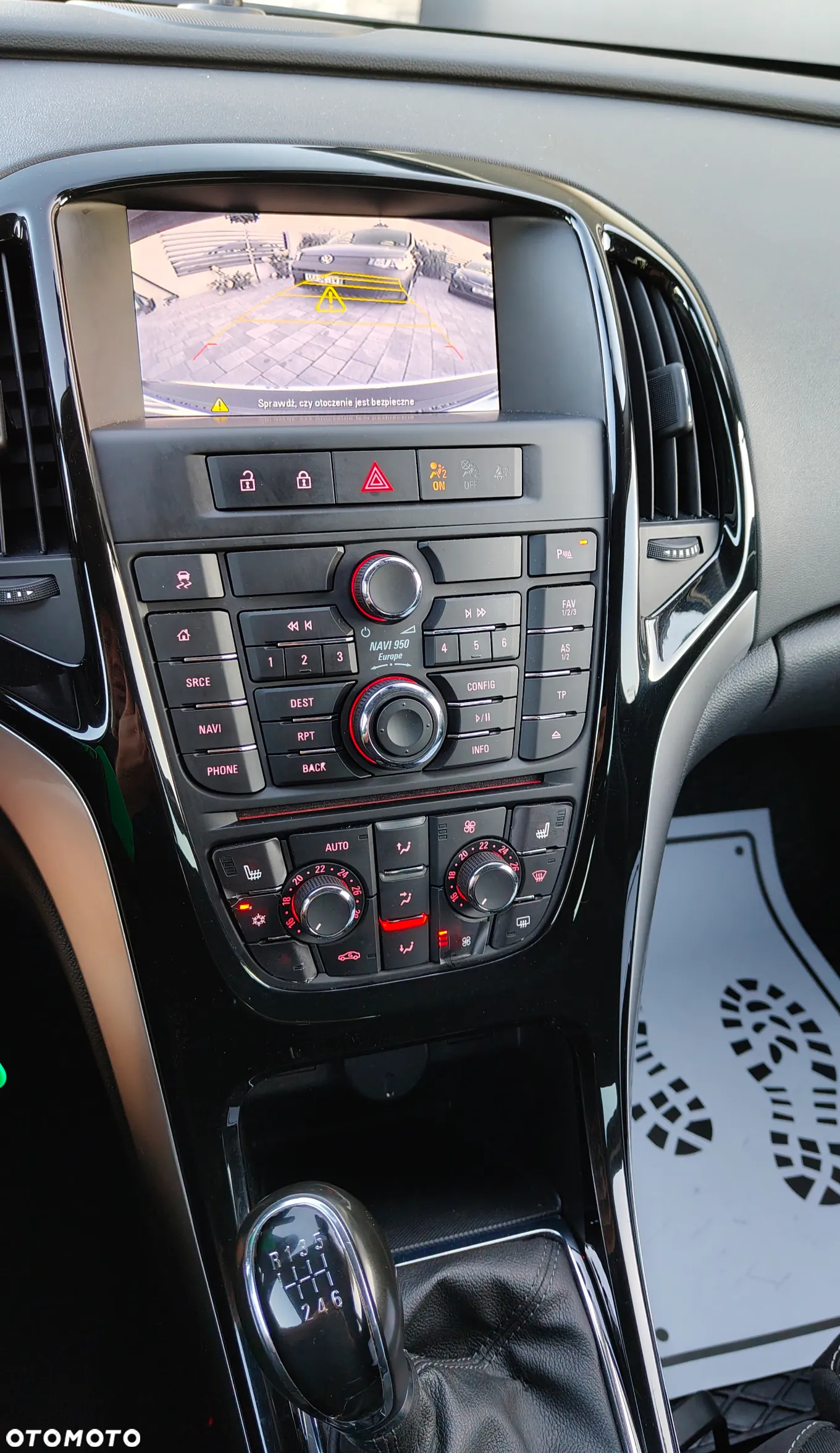 Opel Astra 1.4 Turbo Exklusiv - 23