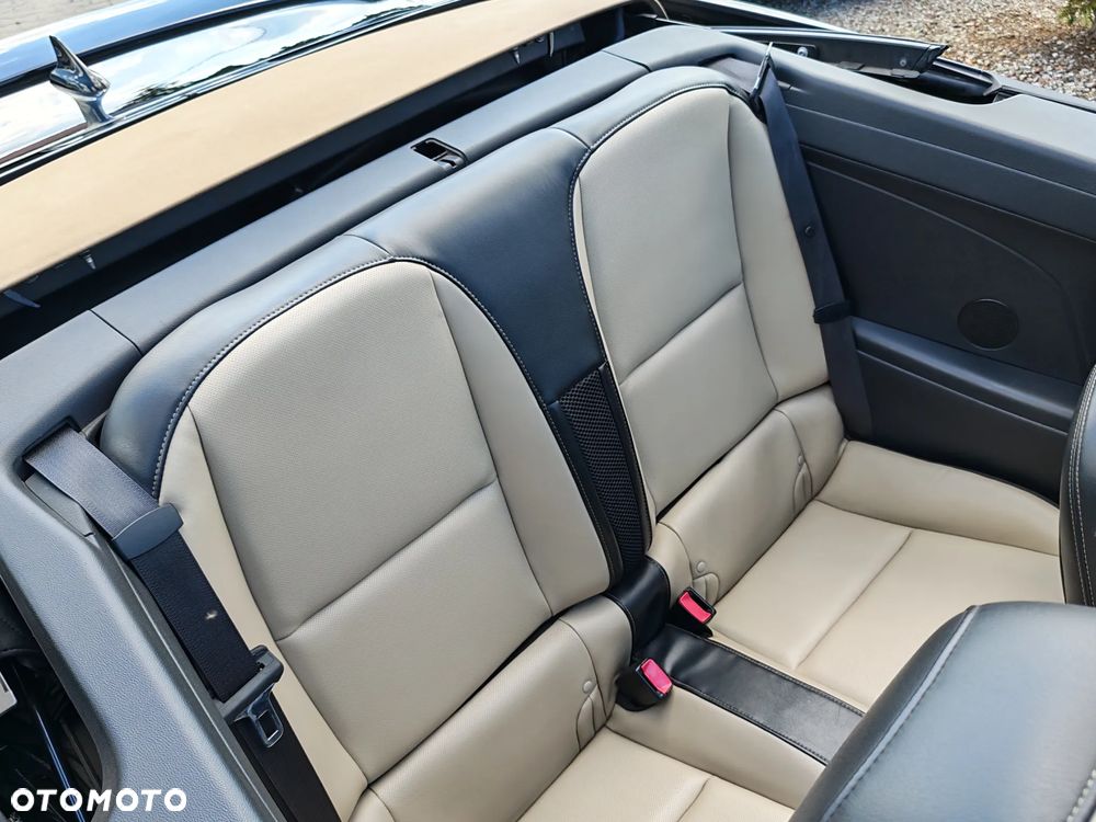Chevrolet Camaro 3.6 V6 Convertible 2LT - 32