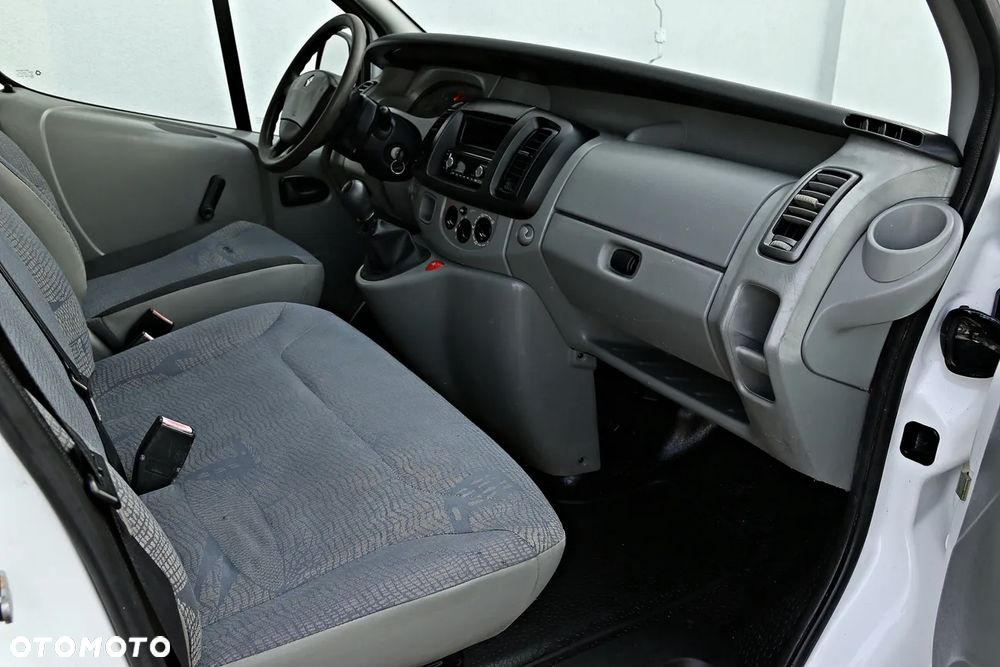 Renault Trafic - 30