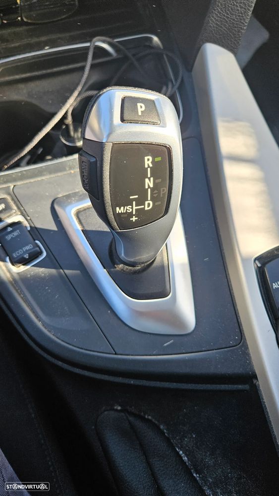 BMW 318 d Advantage Auto - 11