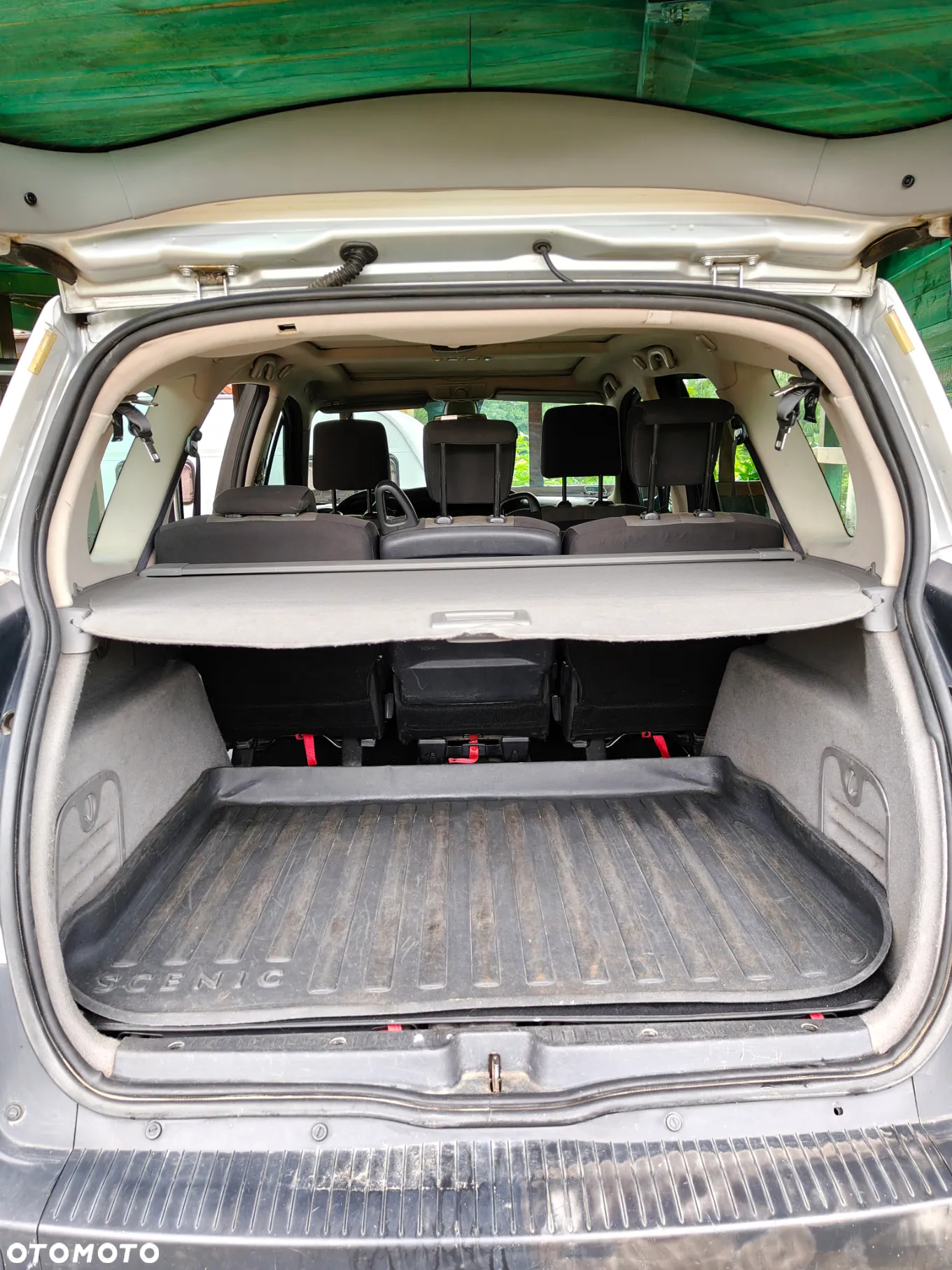 Renault Grand Scenic - 12