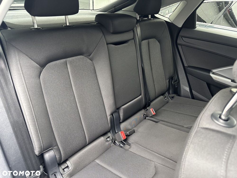 Audi Q3 Sportback - 30