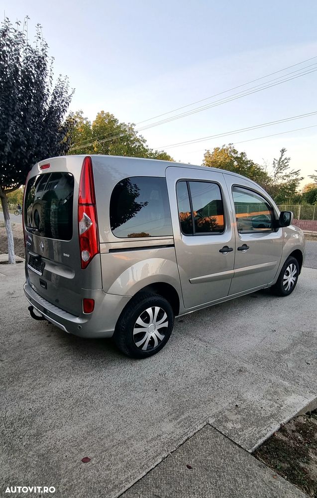 Renault Kangoo dCi 90 FAP Grand - 14