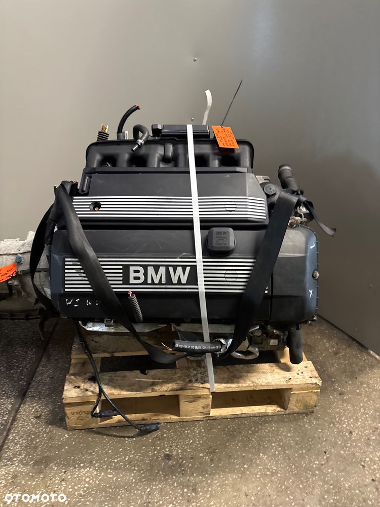 Silnik komplt BMW 2.2  520i 100% ok e60 e61 226s1 m54b22s1 170 koni - 2