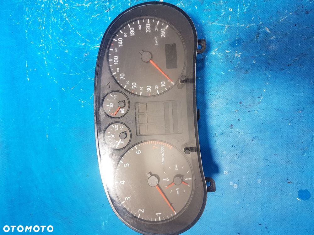 AUDI A3 8L 1.8B LICZNIK ZEGARY - 1