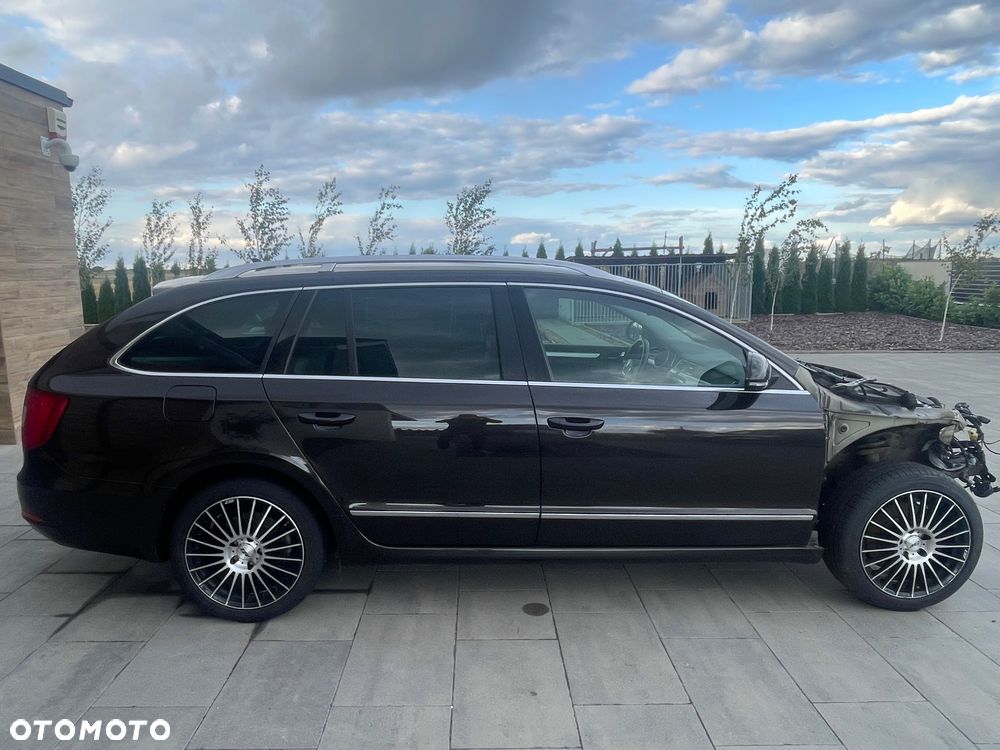 Skoda Superb 2.0 TDI Elegance - 9