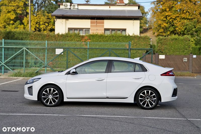 Hyundai IONIQ 1.6 GDI Premium - 6