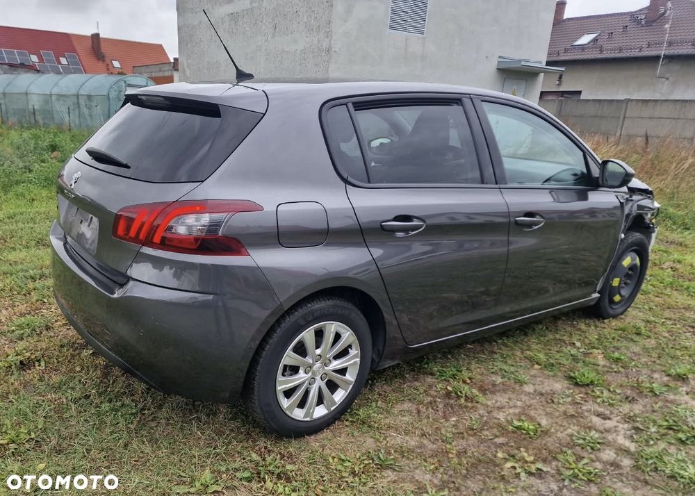 Peugeot 308 - 4
