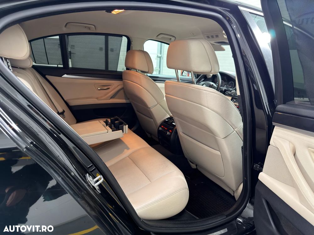 BMW Seria 5 520d Aut. - 23