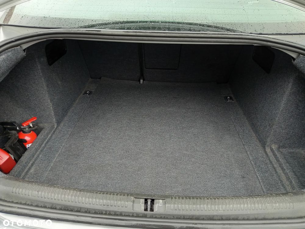 Audi A4 Limousine 2 - 8