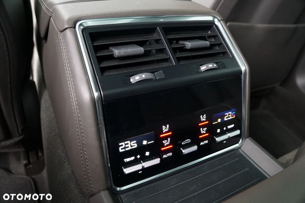 Porsche Panamera 4 Sport Turismo - 29