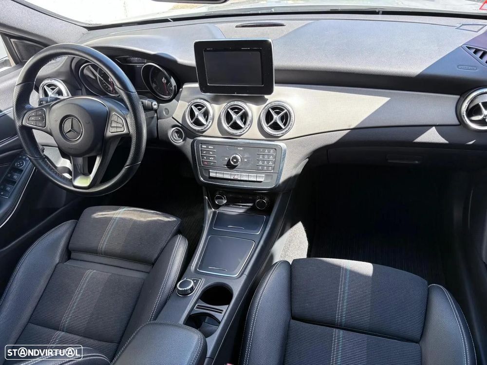 Mercedes-Benz CLA 180 d Shooting Brake Urban Aut. - 30