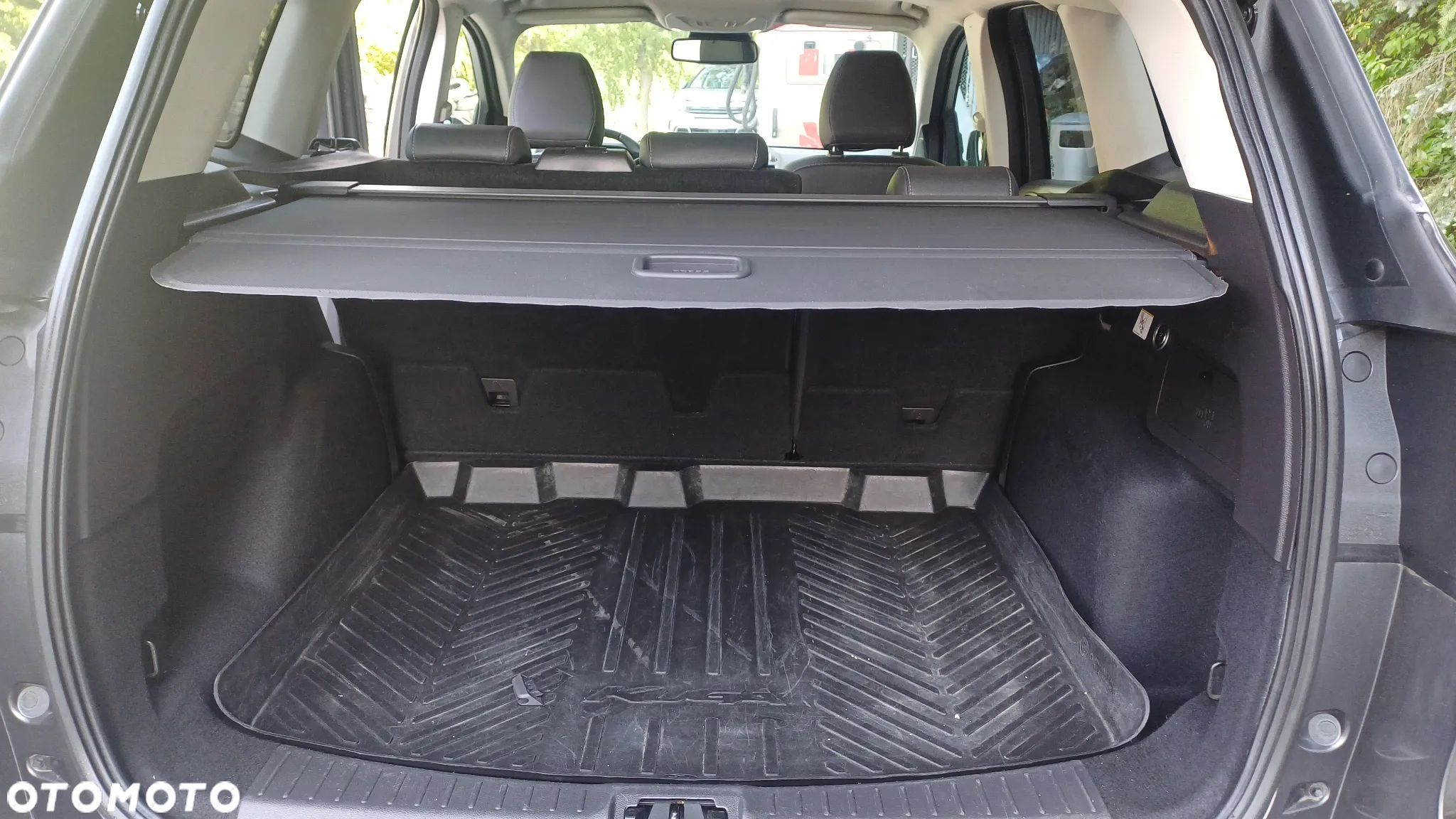 Ford Kuga 1.5 EcoBoost 2x4 Business Edition - 25