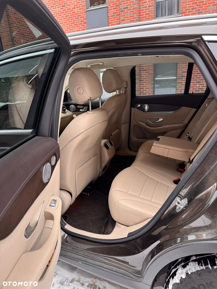 Mercedes-Benz GLC - 9