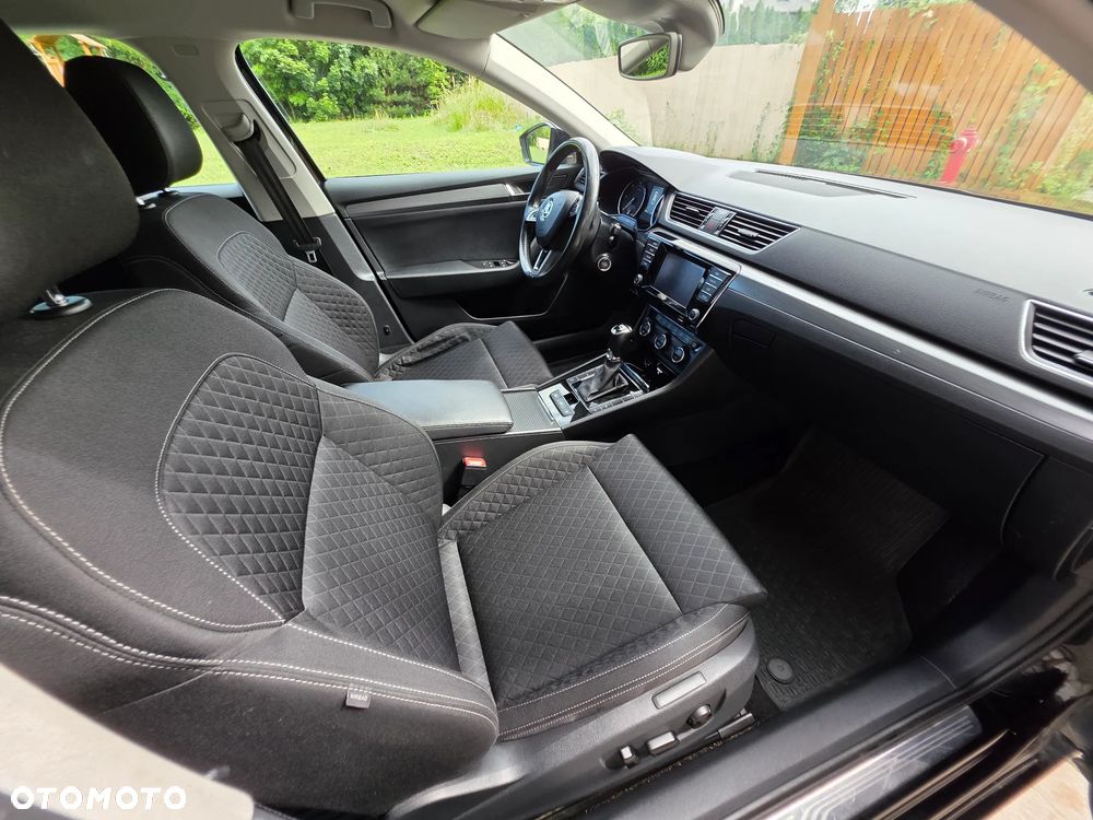 Skoda Superb 2.0 TDI Style DSG - 20