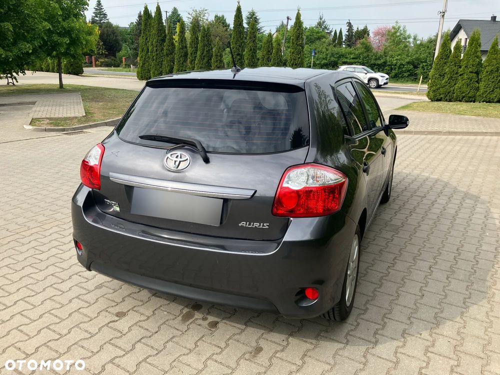 Toyota Auris - 7