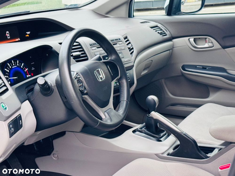 Honda Civic 1.8 Comfort - 24