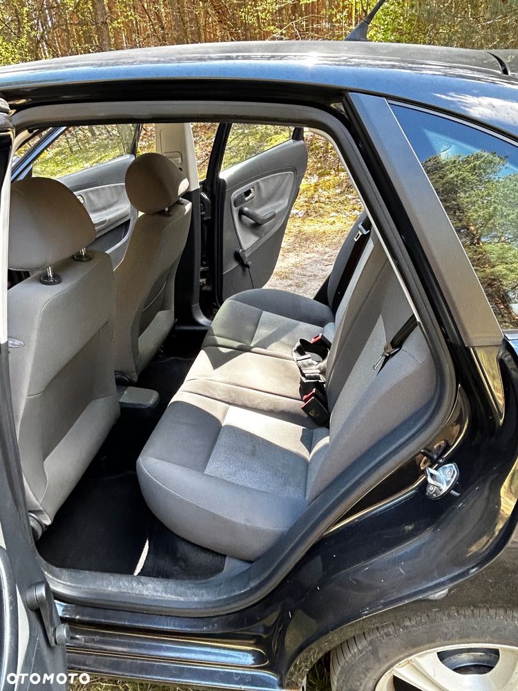 Seat Ibiza 1.4 16V Signo - 5