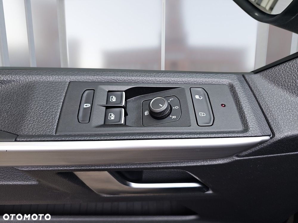 Volkswagen Multivan 2.0 TDI L1 Comfortline 4Motion DSG - 13