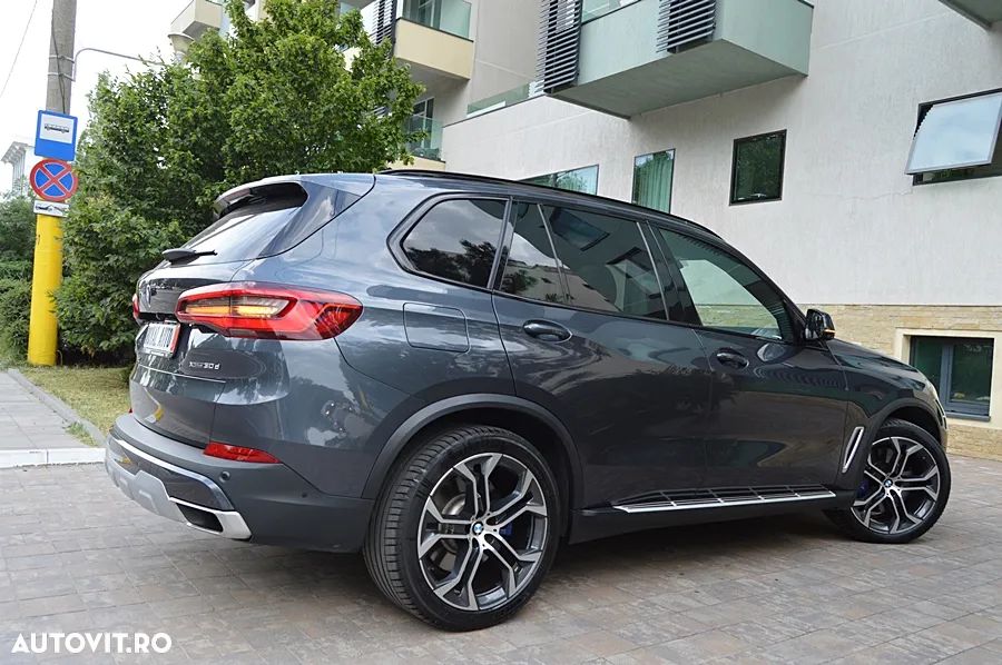 BMW X5 xDrive30d - 25