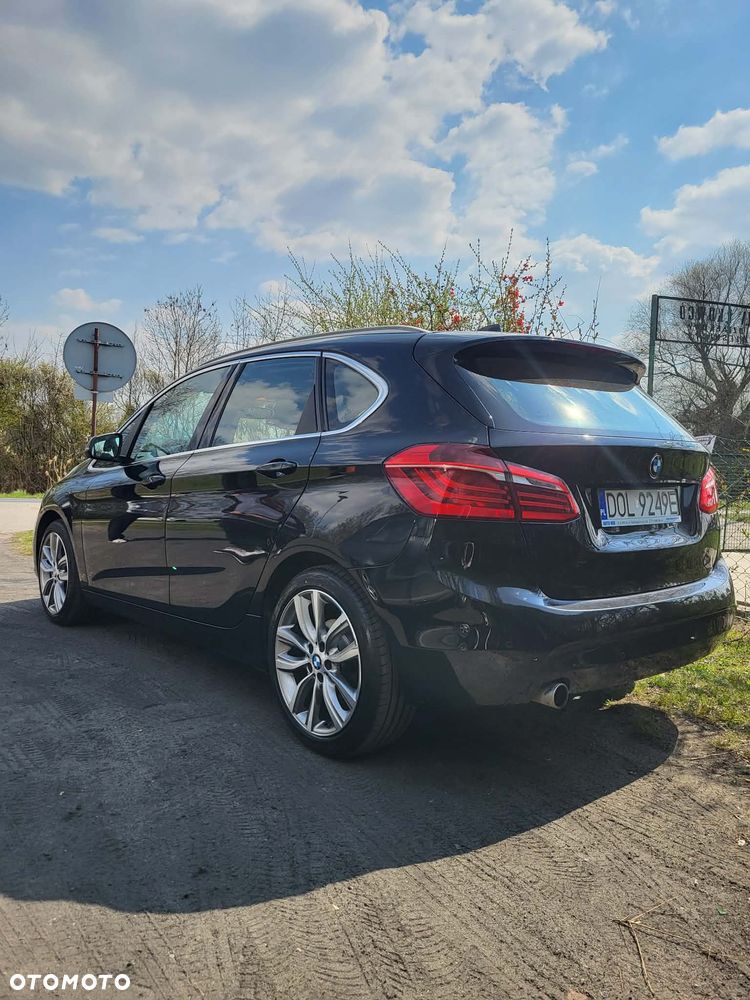 BMW Seria 2 218d - 3