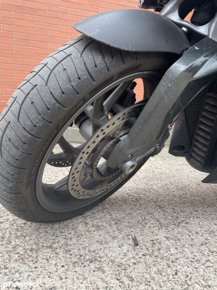BMW K - 9