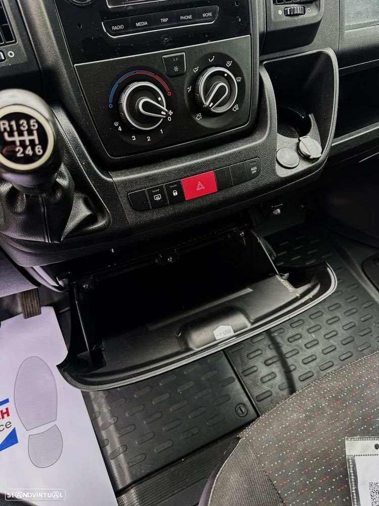 Peugeot Boxer 2.2 BlueHDi 335 L3 CD - 12